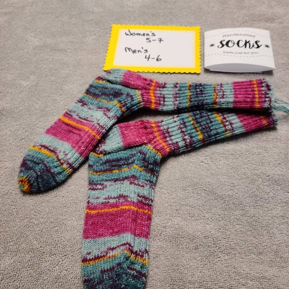 Hand knitted socks: assorted sizes: children, adults and large feet socks - Picture 8 of 16